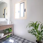 Lookout - Family Friendly - Views Above Kalami Villa *
