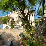 Villa Lookout - Family Friendly - Views Above Kalami Viggla