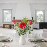 Lookout - Family Friendly - Views Above Kalami Villa