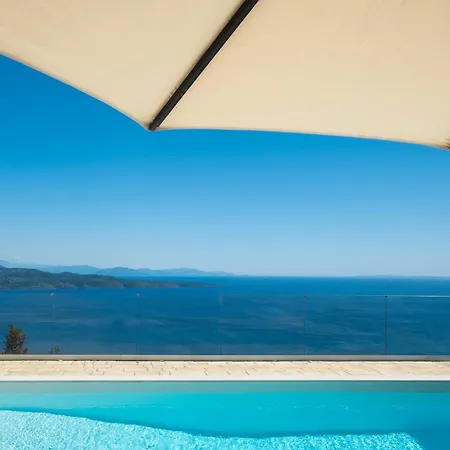 Lookout - Family Friendly - Views Above Kalami