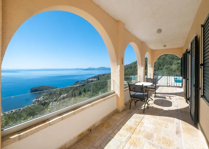 Lookout - Family Friendly - Views Above Kalami *