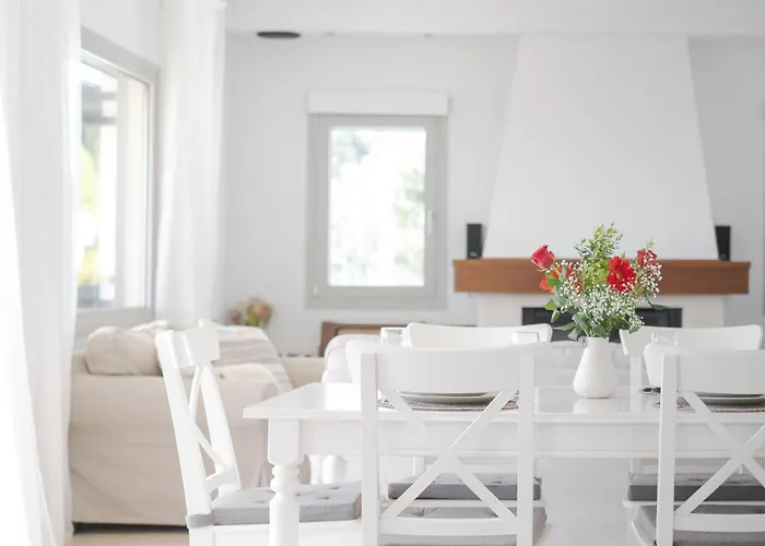 Villa Lookout - Family Friendly - Views Above Kalami *